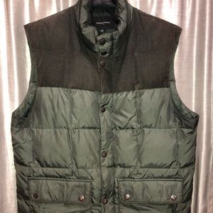 Banana Republic Men’s Quilted Vest